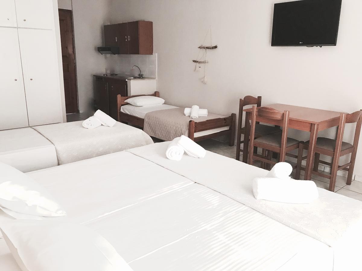 Calypso Beach Hotel Loutra Edipsou  Exterior photo